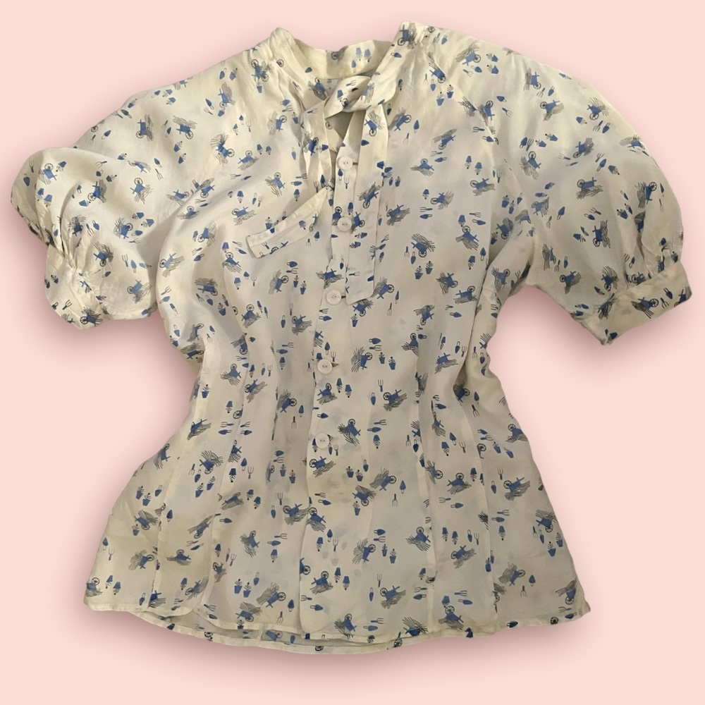 Vintage Women’s Short Sleeze Blouse with Neck Tye and Sleeve Details 150s 1960s